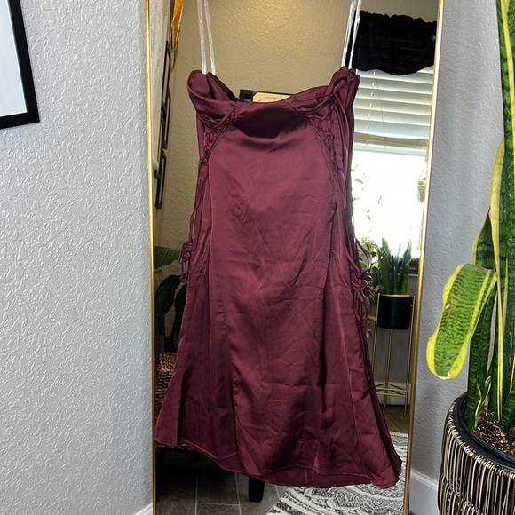 House of CB ‘Sidonie’ Wine Satin Lace Up Skirt NWOT - Picture 5 of 9